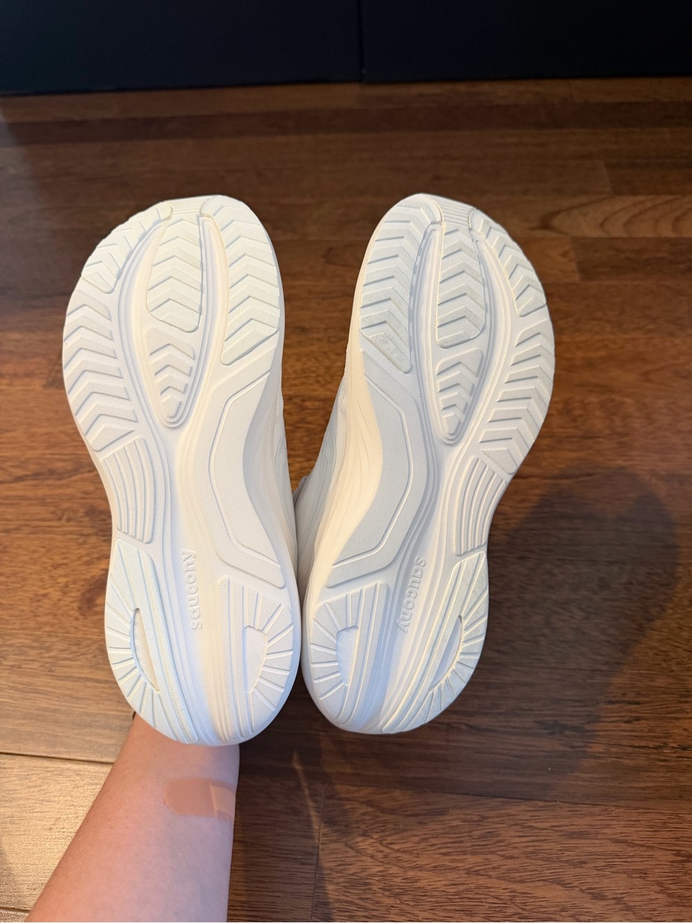 Saucony Lancer 3 Sneakers in Off-White Cream - Picture 5 of 5